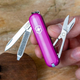 Складаний ніж-брелок VICTORINOX Classic Tasty Grape 7 функцій 4 см, нержавіюча сталь X50CrMoV15 - зображення 5