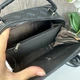 Модна жіноча чорна міні сумочка клатч Guess на плече стильна сумка для дівчини вечірня сумка - зображення 5