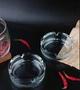 Пепельница для сигарет стеклянная с прорезями, 10,5x3,5см (Классическая пепельница круглой формы с отверстиями) - изображение 7