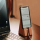 Деревянная подставка для телефона "Смотрич" (натуральный цвет) - изображение 6