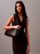 Сумка-багет жіноча Calvin Klein 481525585 Чорна (1159809117) - зображення 4
