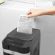 Знищувач документів шредер HP Pro Shred Auto 200CC Cross-Cut Paper Shredder A4 80g х 10 листов 4*20 32 Black (2820) - зображення 9