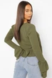 Блуза хакі з воланами на рукавах M Boohoo - изображение 3