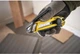 Нож c фиксируемым выдвижным лезвием Stanley 18 мм, 160 мм (STHT10500-0) - изображение 5