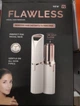 Женский эпилятор триммер для лица Flawless 2465 на батарейке - изображение 5