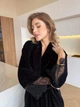 Жіночий велюровий халат із французьким мереживом In Love COSY 46 Чорний (cosy2151449s2) - изображение 6