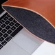 Шкіряний чохол для MacBook Air 13" 2018-2025 INCARNE Gamma Plus Коньяк - зображення 6