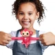 Інтерактивна іграшка Moose Little Live Pets Hug n' Hang Zoogooz - Мавпочка Mooki, що розтягується, 70 звуків і реакцій - зображення 8