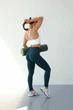 Спортивні жіночі легінси Soft SQ з ефектом візуальної корекції фігури Push Up V-пояс Однотонні XS-S Темно-смарагдові (SQ050000S) - зображення 8