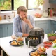 Мультипіч Russell Hobbs 27160-56 SatisFry Air Medium, 1350Вт, чаша-4л, сенсорне керув., алюміній/пластик,чорно-сірий - зображення 9