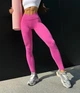 Спортивные женские леггинсы Soft SQ с эффектом визуальной коррекции фигуры Push Up V-пояс Однотонные XS-S Розовые (SQ070000S) - изображение 1