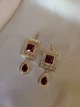 Серьги бижутерия Красные камни Модный винтаж jeweston Золотые - изображение 6