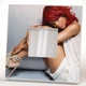 Декоративное зеркало "Певица Рианна. Rihanna" стильный декор интерьера для фанатов хип-хоп, рэп, поп-музыки - изображение 2