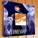 Часы "Уэнздей. Wednesday. Семейка Аддамс" сувенир фанатам сериала Netflix, стильное украшение спальни, кафе, бара - изображение 2