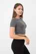 Топ з коротким рукавом та круглим вирізом Giulia CROP T-SHIRT L/XL Grey-poppy seed - изображение 2
