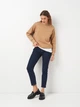 Свитшот женский GANT Shield C-Neck Sweat 4201414-269 XL Бежевый (7325707723728) - изображение 3