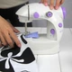 Портативная мини швейная машинка 4 в 1 с педалью 2 скорости YooSoo Mini Sewing Machine SM201 250 Вт - изображение 8