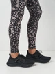 Женские кроссовки для бега Adidas Ultraboost 5 W ID8847 38 (5UK) 23.5 см Ultraboost 5 W Cblack/Cblack/Cblack (4067889689135) - изображение 7