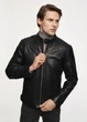 OCHNIK Чоловіча шкіряна куртка з коміром-стійкою KURMS-0315-5427-XXL чорна - изображение 2
