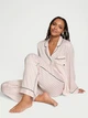 Піжама Сатинова (сорочка + штани) Victoria's Secret Satin Long Pajama Set Iconic Pink M Long Рожева смужка (26930128) - зображення 2