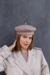 Берет женский из кашемира D.Hats кофейного цвета - изображение 7