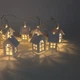 Гирлянда Домики 2 метра 10 LED ламп Желтая на батарейках - изображение 4