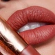 Жидкая помада для губ Charlotte Tilbury Airbrush Flawless Matte Lip Blur (Walk Of No Shame Blur) 6.8 ml - изображение 4