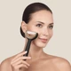 Электронный роллер для лица и тела с микроиглами GESKE MicroNeedle Face&Body Roller 8в1 gray - изображение 3