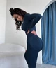 Спортивный женский костюм Hot для фитнеса и йоги (рашгард + леггинсы) c двойным Push Up V-пояс L Темно-бирюзовый (MA050000L) - изображение 4