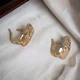 Сережки классические Прямоугольные с ажуром Xuping, медицинское золото 0.7х1.5 см - зображення 2