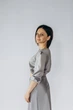 Спідниця сатинова ROZKISHNA до колін M сіра - изображение 2
