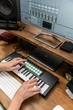 MIDI клавіатура NOVATION Launchkey Mini 37 MK4 (236477) - изображение 12