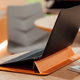 Чехол конверт Moshi Muse 13" 3-in-1 Slim Laptop Sleeve Caramel Brown for MacBook Pro 13" M1/M2/MacBook Air 13" M1 (99MO034751) - изображение 4