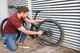 Автомобильный насос Bosch EasyPump аккумуляторный с французским клапаном, иглой для мяча, адаптером объема, USB-кабелем и текстильной сумкой (0603947000) - изображение 13