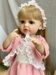Велика вінілова лялька 55 см ручної роботи Reborn Baby Doll зі справжнім волоссям та красивими очима. - зображення 2