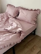 Наволочка Cozy з Рюшами 50x70 см Рожева з чорним кантом - изображение 3