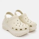 Женские кроксы Crocs Classic Mega Crush Clog 207988-2Y2 41-42 (M8/W10) 26 см Бежевые (1962651041858) - изображение 3