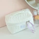 Дорожня Косметичка ANbeauty Puff Big 28х17х15 см Біла (AN0103153) - зображення 2