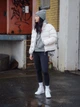 Куртка зимняя двусторонняя короткая женская Helly Hansen W Yu 23 Reversible Puffer 54061-034 L Кремовая (7040059274260) - изображение 14