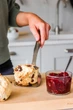 Лопатка кухонная KitchenAid Premium 34.7 см (KMG001OHSS) - изображение 17