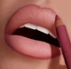 Карандаш с атласным покрытием Kiko Milano Mood Boost Match Me Lip Pencil-03 Bloomig Dahlia - изображение 2