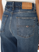 Jeansy mom fit damskie z wysokim stanem Tommy Jeans DW0DW20224-1BK 31-32 Ciemnoniebieskie (8720638474173) - obraz 5