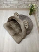 Лежак норка з капюшоном для котів та собак Animals_joy M 70*60 cм (032) - изображение 3