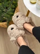 Женские домашние тапочки утепленные меховые с закрытым носком Twins HS-LUX получешки ANIMALS bear 36/37 25 см Мокко (4820182039102) - изображение 13