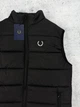 Жилетка Fred Perry жіноча демісезонна безрукавка, чорна, розмір L - изображение 9