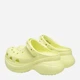 Chodaki damskie na platformie Crocs Classic Bae Clog W 206302-3U4 42-43 (M9/W11) 27 cm Jasnozielone - obraz 4