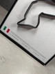 Металлическая Рамка 30x21см с 3D Трассой IMOLA Circuit (Autodromo Enzo e Dino Ferrari) / Imola, Emilia-Romagna, Italy / Имола (Автодром Энцо и Дино Феррари) в Масштабе 1:40 000 Black Matte / Рамка-Подставка 2в1 на Стену или Полку - изображение 5