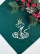 Сервірувальні серветки Family Tradition новорічні сатин з вишивкою 30х30 см зелений / білий Зелена змія - зображення 2