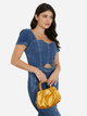 Torebka crossbody damska mała Guess Tori HWEB6856760-TOP Żółta (800070316704) - obraz 2