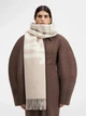 Женский шарф с логотипом JACQUEMUS с бахромой Бежевый - изображение 3